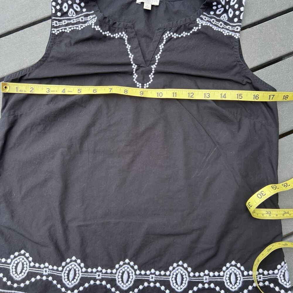 TALBOTS women's XS petite, black sleeveless top, with embroidery